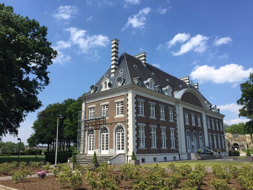 Hotel Kasteel Pietersheim Maastricht - Lanaken Exterior foto