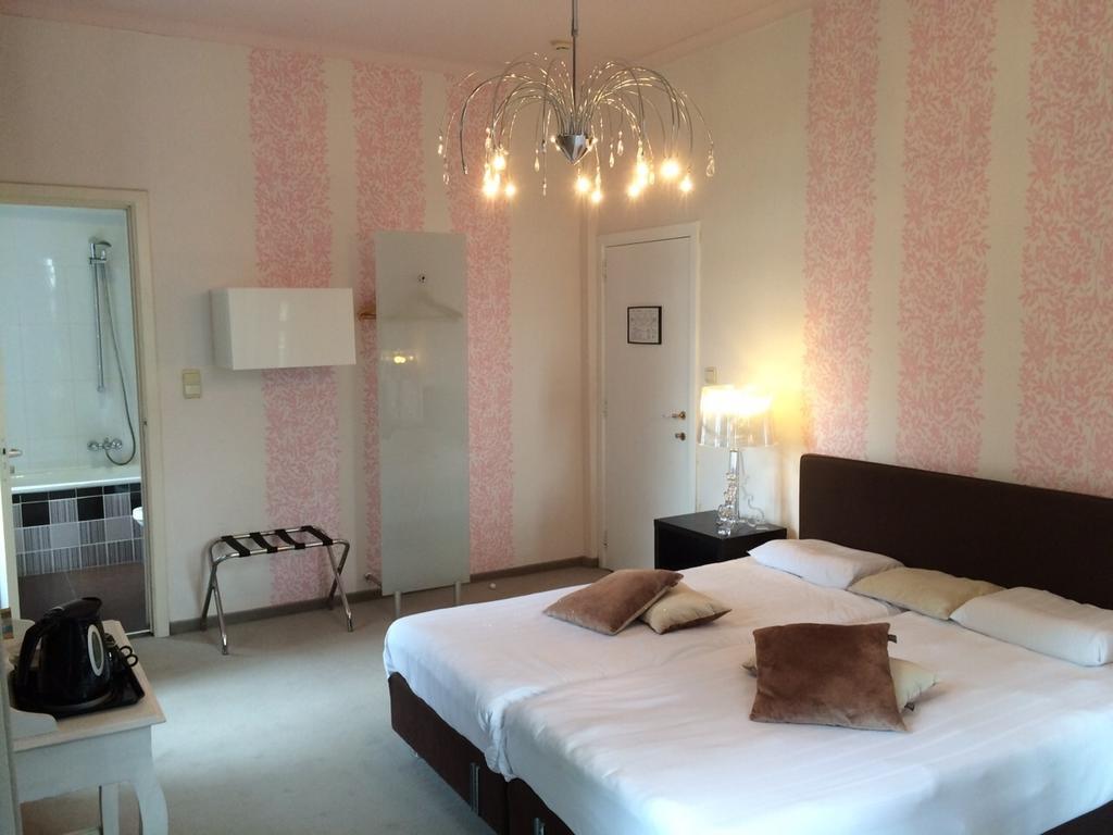 Hotel Kasteel Pietersheim Maastricht - Lanaken Habitación foto