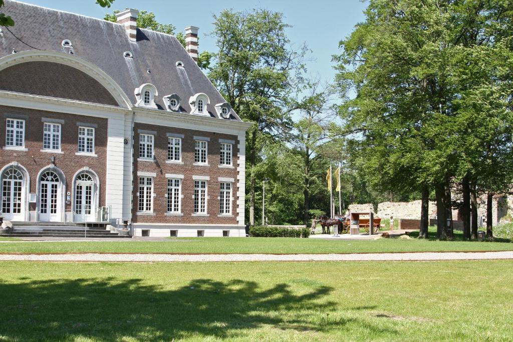 Hotel Kasteel Pietersheim Maastricht - Lanaken Exterior foto