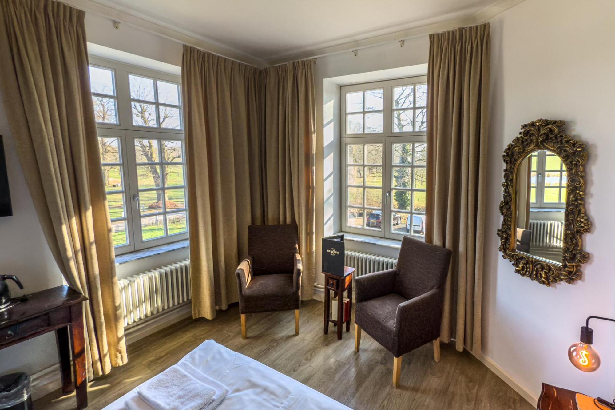 Hotel Kasteel Pietersheim Maastricht - Lanaken Exterior foto